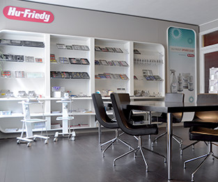 HuFriedy Milano showroom